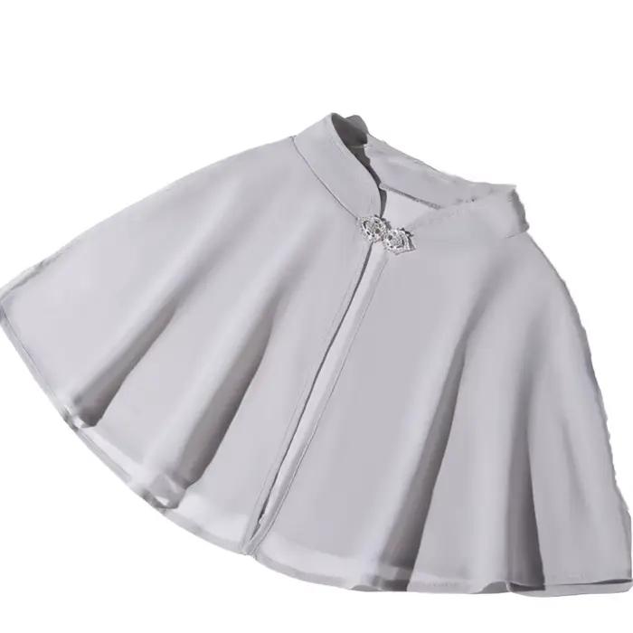 Écharpe multifonctionnelle en polyester pour femmes, adaptable en cape ou écharpe, idéale pour le cosplay et les soirées élégantes, disponible en diverses teintes élégantes pour toutes les saisons