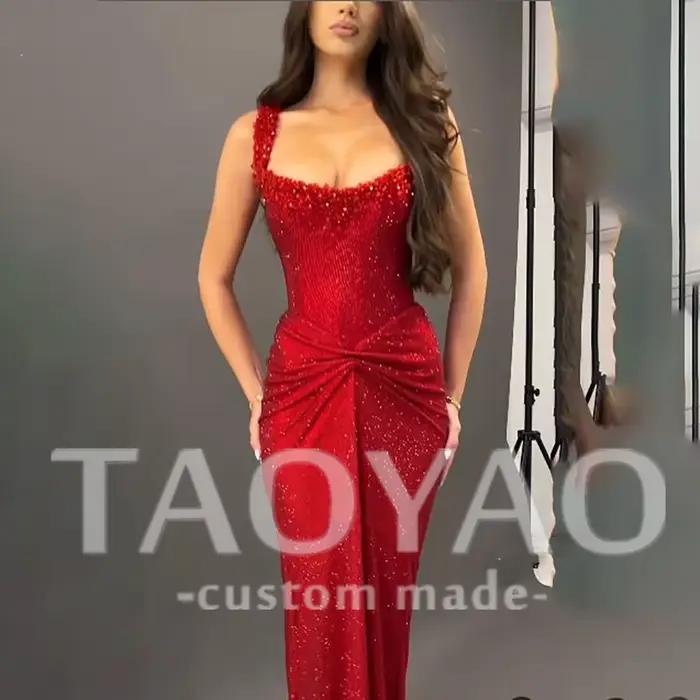Robes de soirée à paillettes rouges
