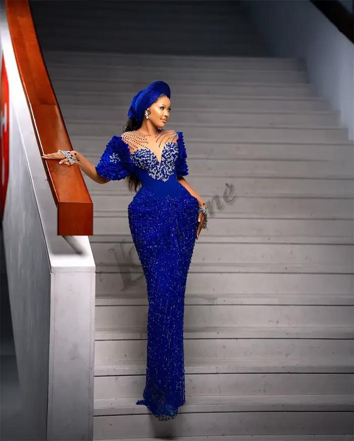 Robe de soirée Caroline colonne élégante à lacets personnalisée pour femmes occasions spéciales cocktail