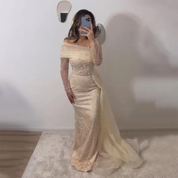 Serene Hill-Robe de soirée sirène avec surjupe