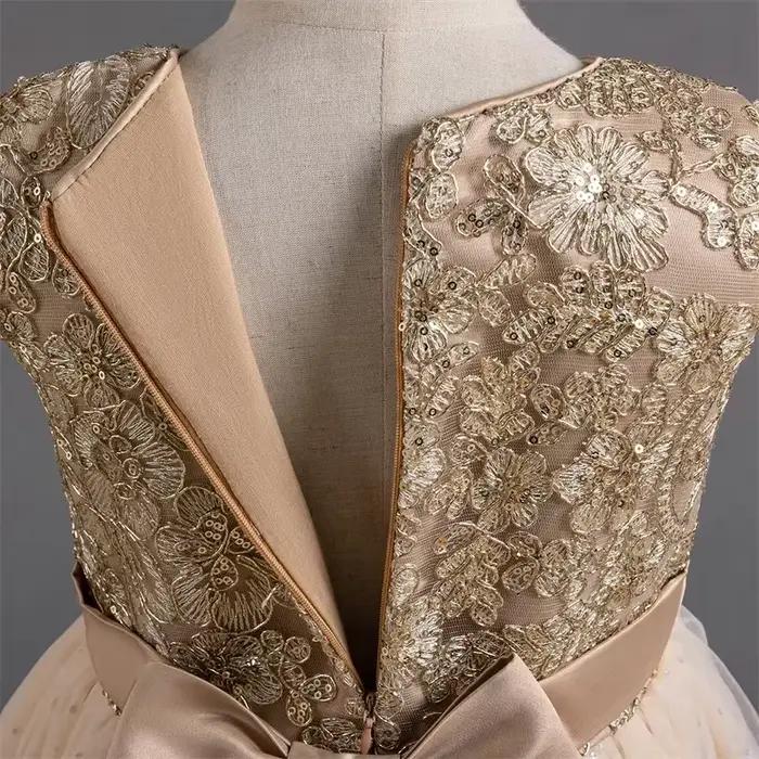 Robe de cérémonie de remise de diplôme pour filles