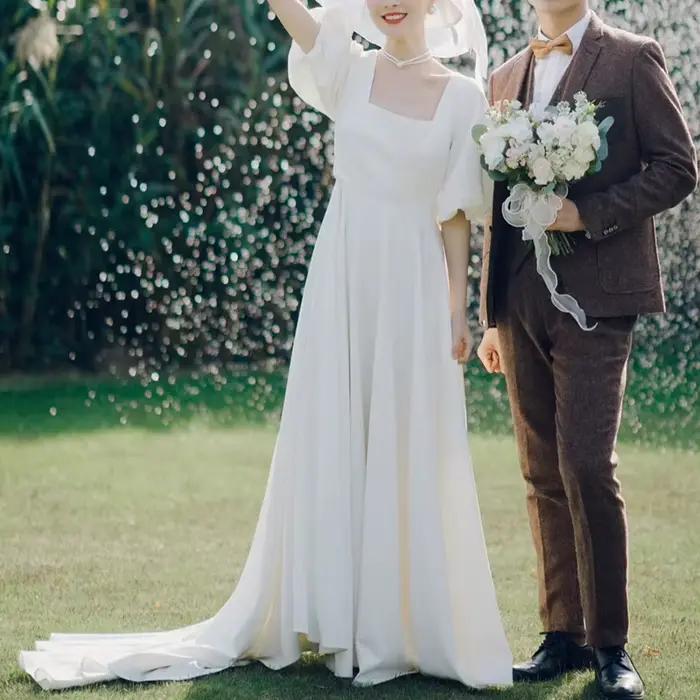 Robe de mariée légère avec col carré et manches à bulles Super féeriques de Style forêt