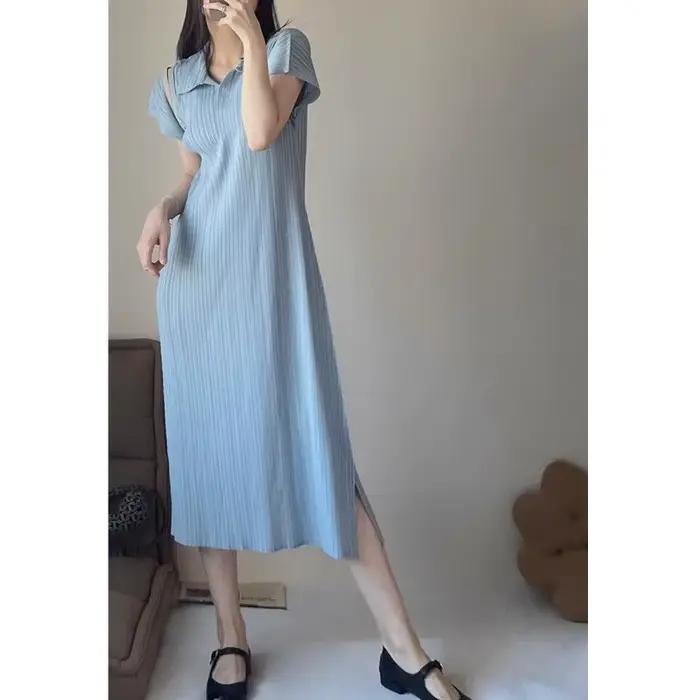 Robe plissée à col polo pour femme