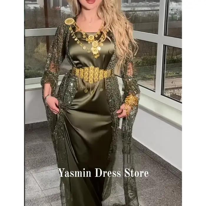 Robe de bal verte à perles avec traîne Watteau