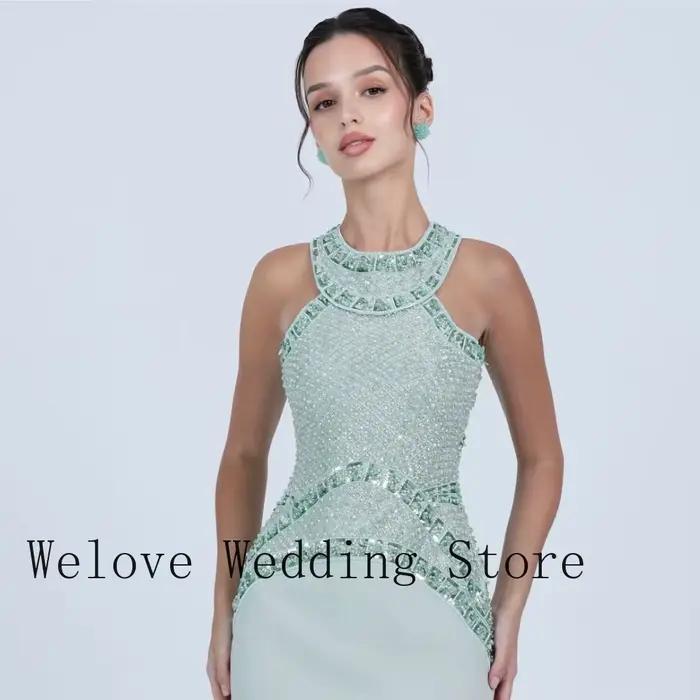 Robe de soirée formelle verte avec col halter haut