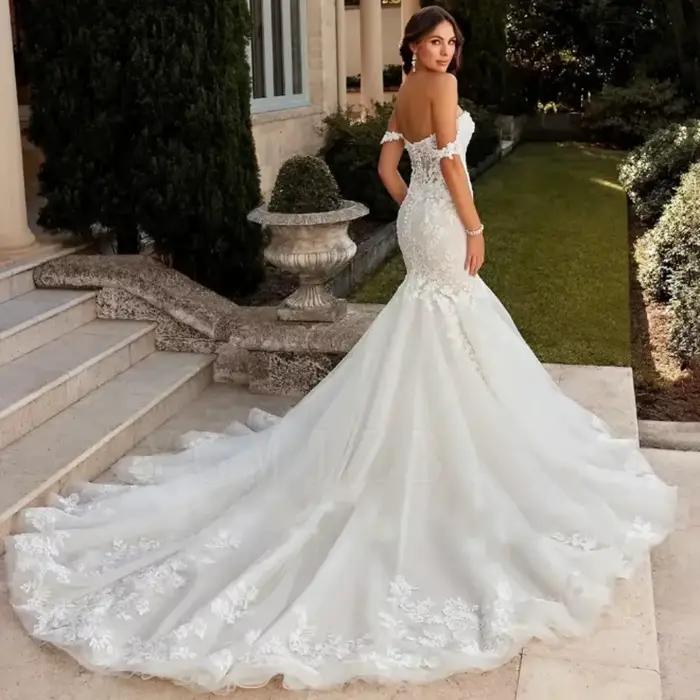 Robes De mariée élégantes à épaules dénudées