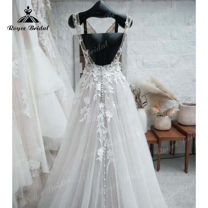 Robe de mariée de plage 2026 coupe trapèze fluide avec col en V
