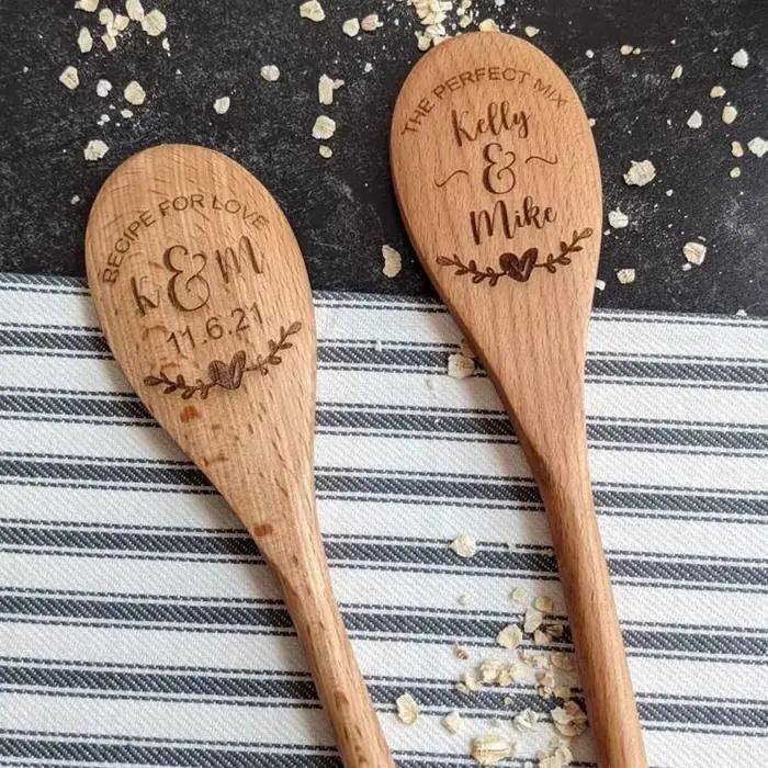 Cuillère en bois personnalisée, cadeaux de cuisson, cadeau de douche de patients, cadeau de mariage unique pour couple, cadeau de saisi 007, article de mariée à être