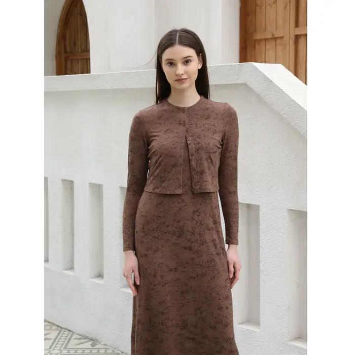 AP SS2025 nouvelles femmes robe côtelée cravate colorant Cardigan