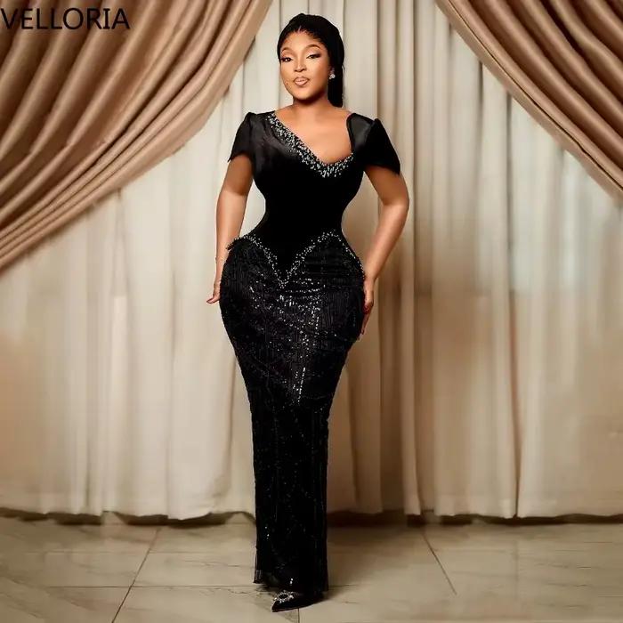 Robe de soirée noire brillante pour femmes noires