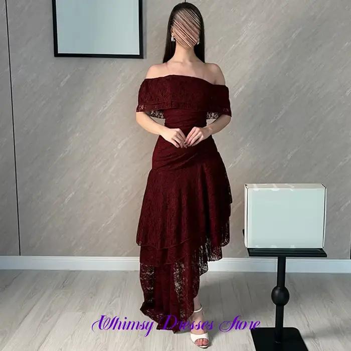Robe de soirée exquise en dentelle à col bateau