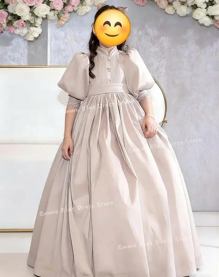 Robe de demoiselle d'honneur élégante personnalisée avec nœud en dentelle brodée