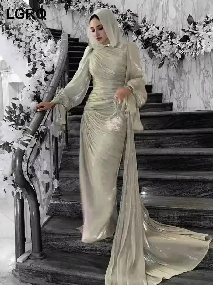 Robe de soirée longue plissée à col rond et manches lanternes