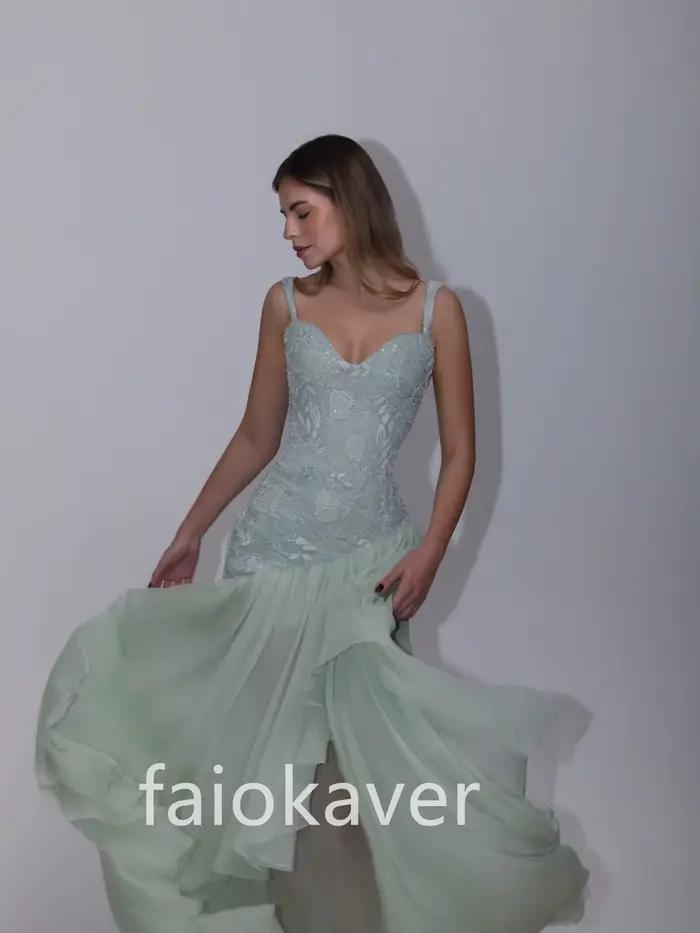 Robes de bal vert sauge