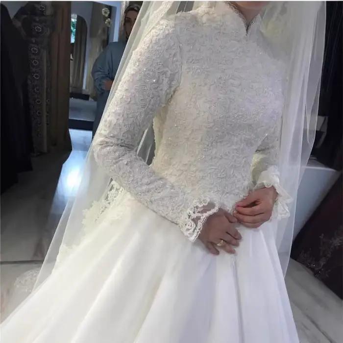 Robe de mariée de Style français avec col montant