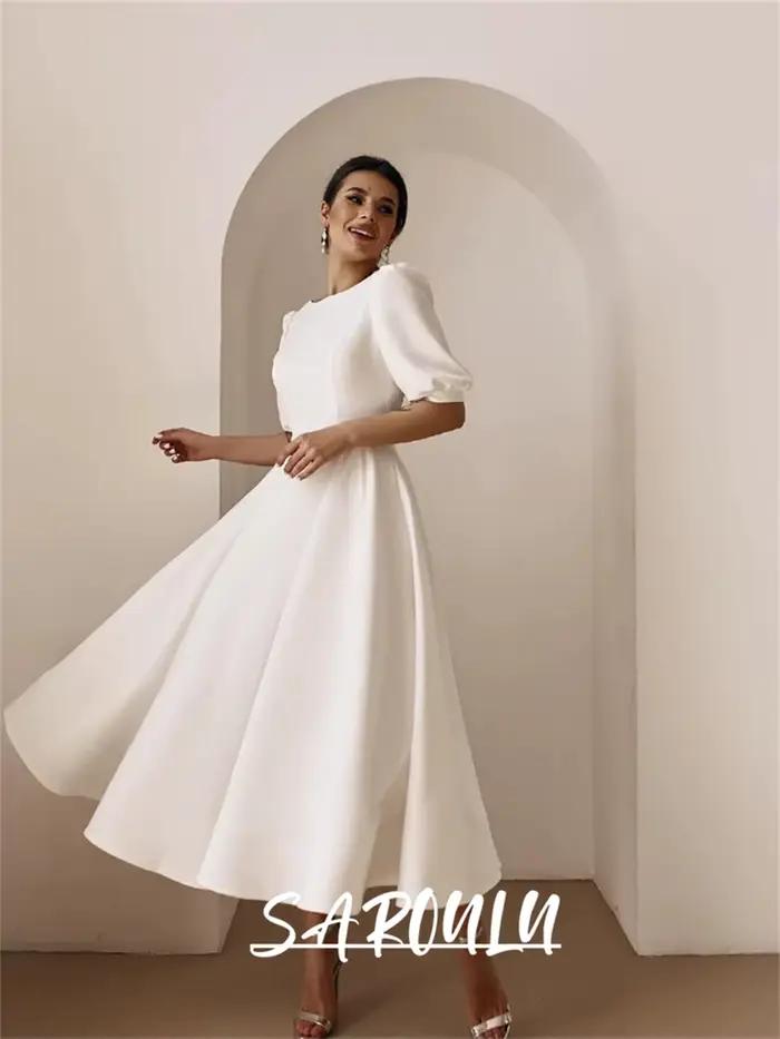 Robe de mariée mi-longue