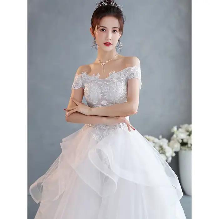 Robe de mariée élégante asymétrique épaule dénudée