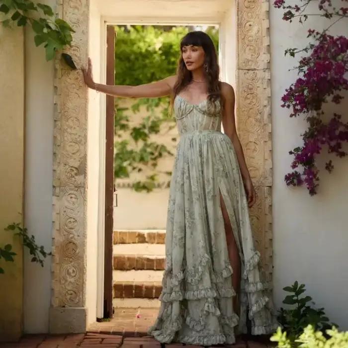 Robe longue à bretelles pour femme