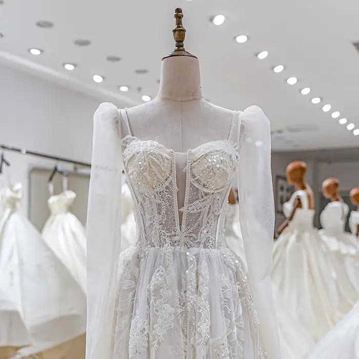 Robe de Mariée en Dentelle Personnalisée