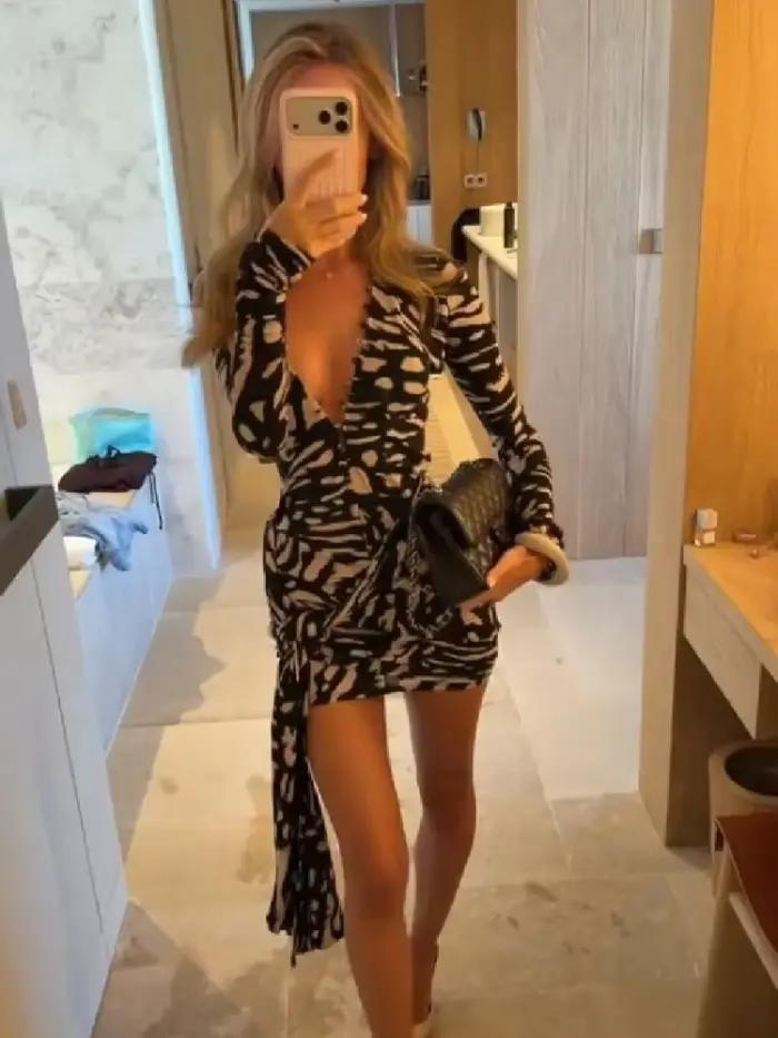 Robe mini moulante imprimé zèbre pour femme