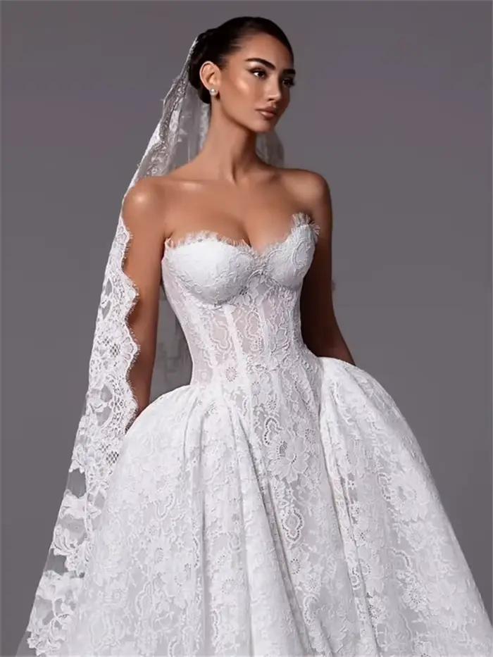 Robe de mariée en dentelle