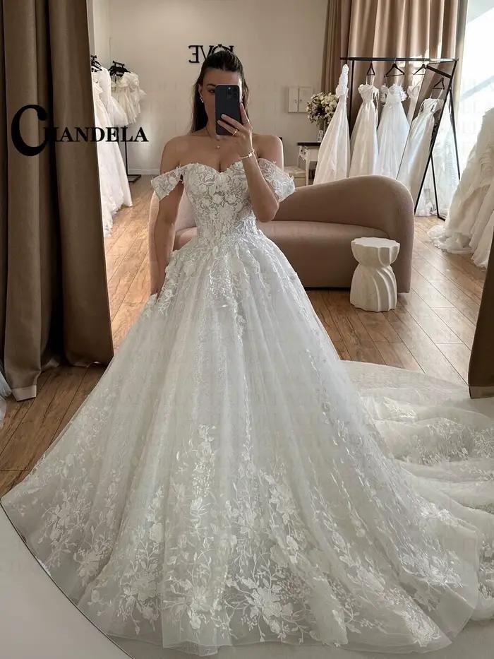 CHANDELA glamour chérie robe de mariée mariée hors de l'épaule dentelle Appliques robe de bal balayage Train robes personnalisées