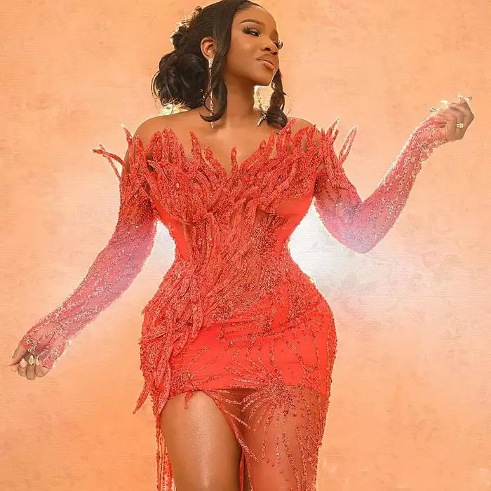 Robe de soirée de luxe en dentelle rouge, épaules dénudées, manches longues, robe de bal pour filles