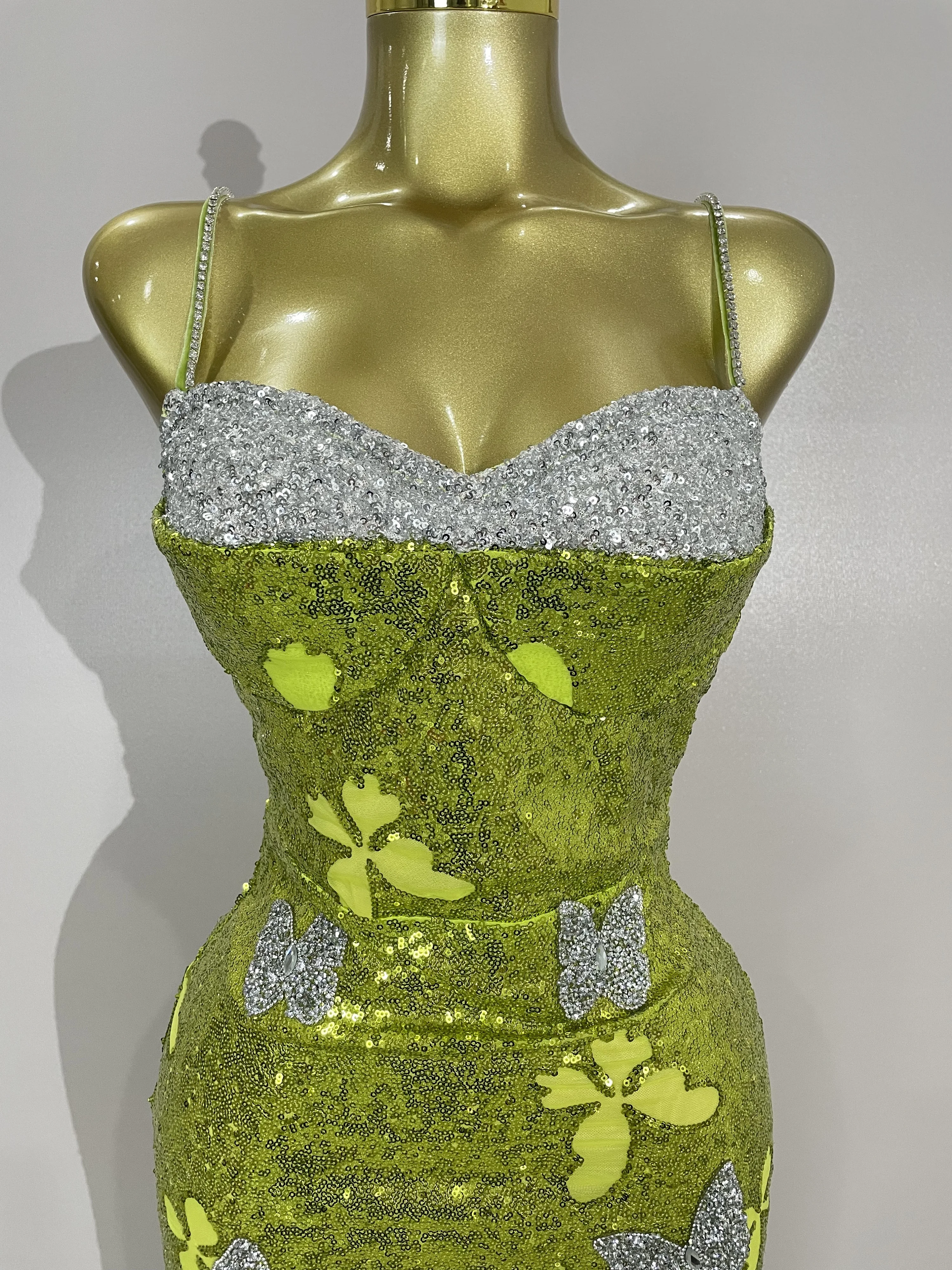 Élégant brillant papillon cristal Sexy licou vert moulante longue robe femmes célébrer soirée fête d