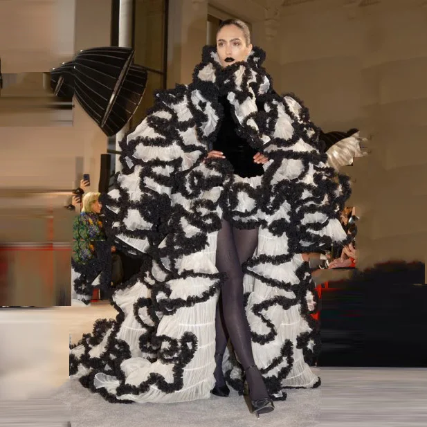 Robe longue plissée volumineuse pour femme, style veste, avec bordure noire et blanche, pour bal de 