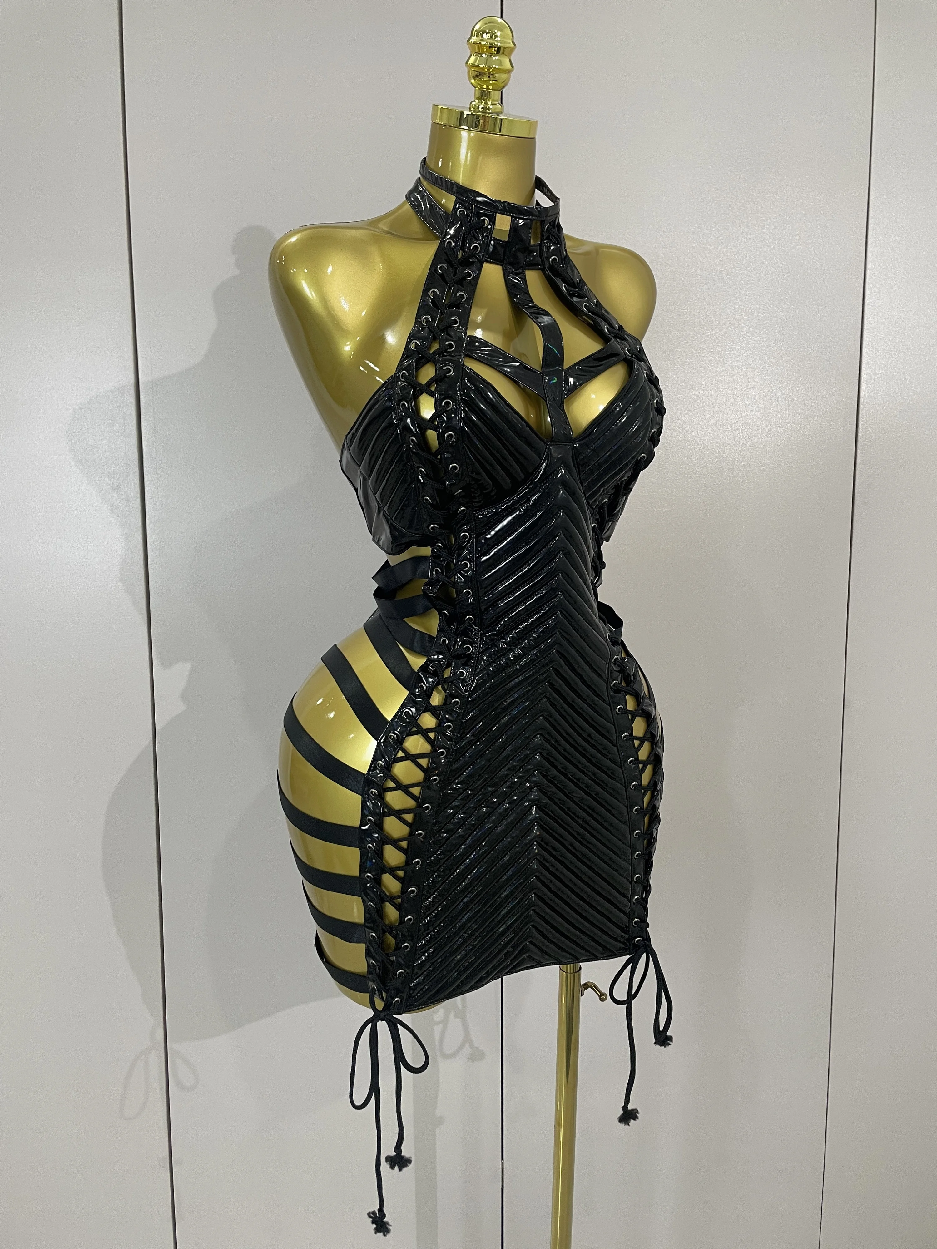 Robe courte en cuir noir pour femmes, Sexy, ajourée, gothique, col licou, chanteur de danse Gogo, di