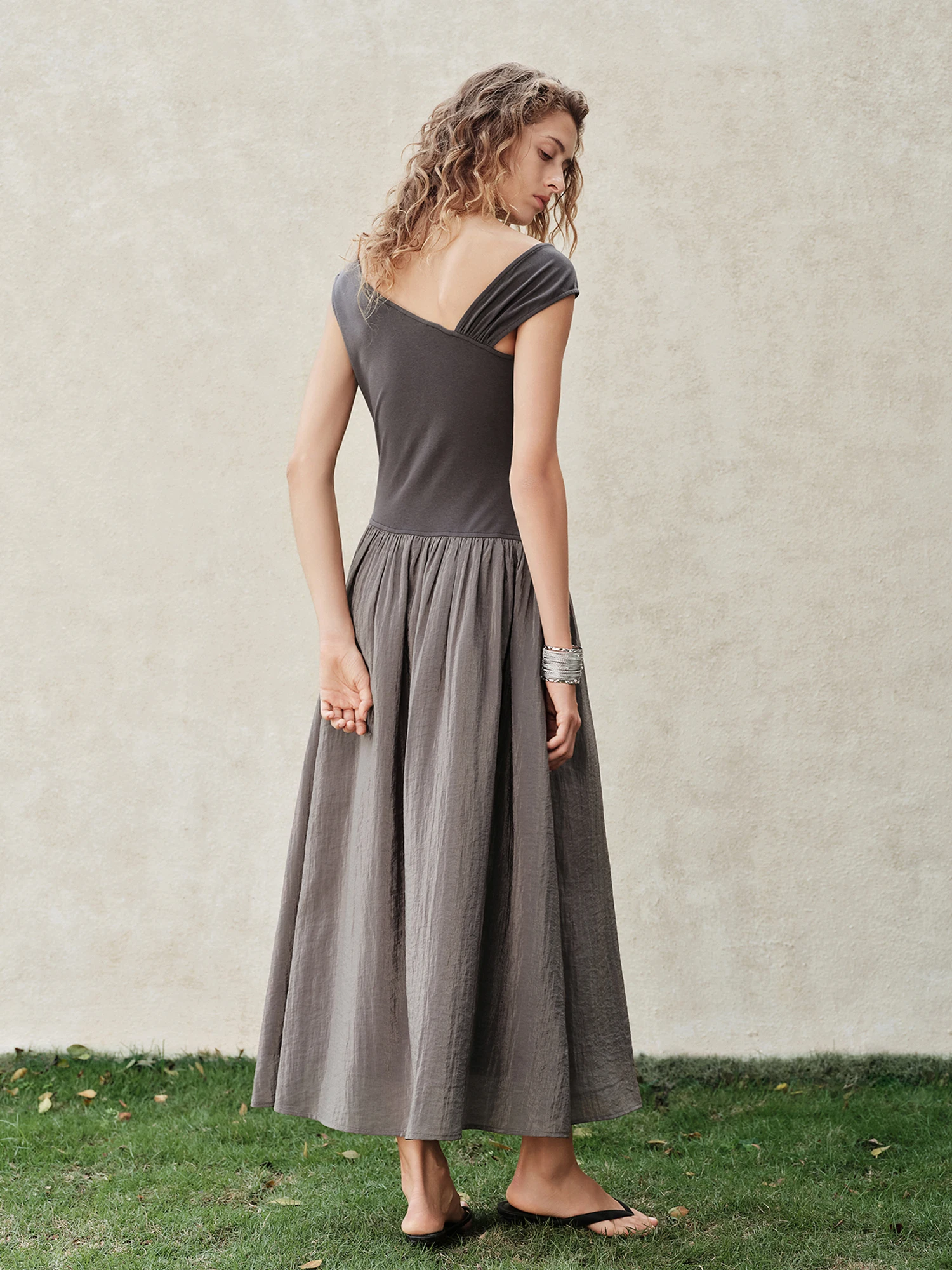 FSLE【Série Premium】Robe asymétrique sans manches pour femme, été 2026 - Design élégant pour tous les