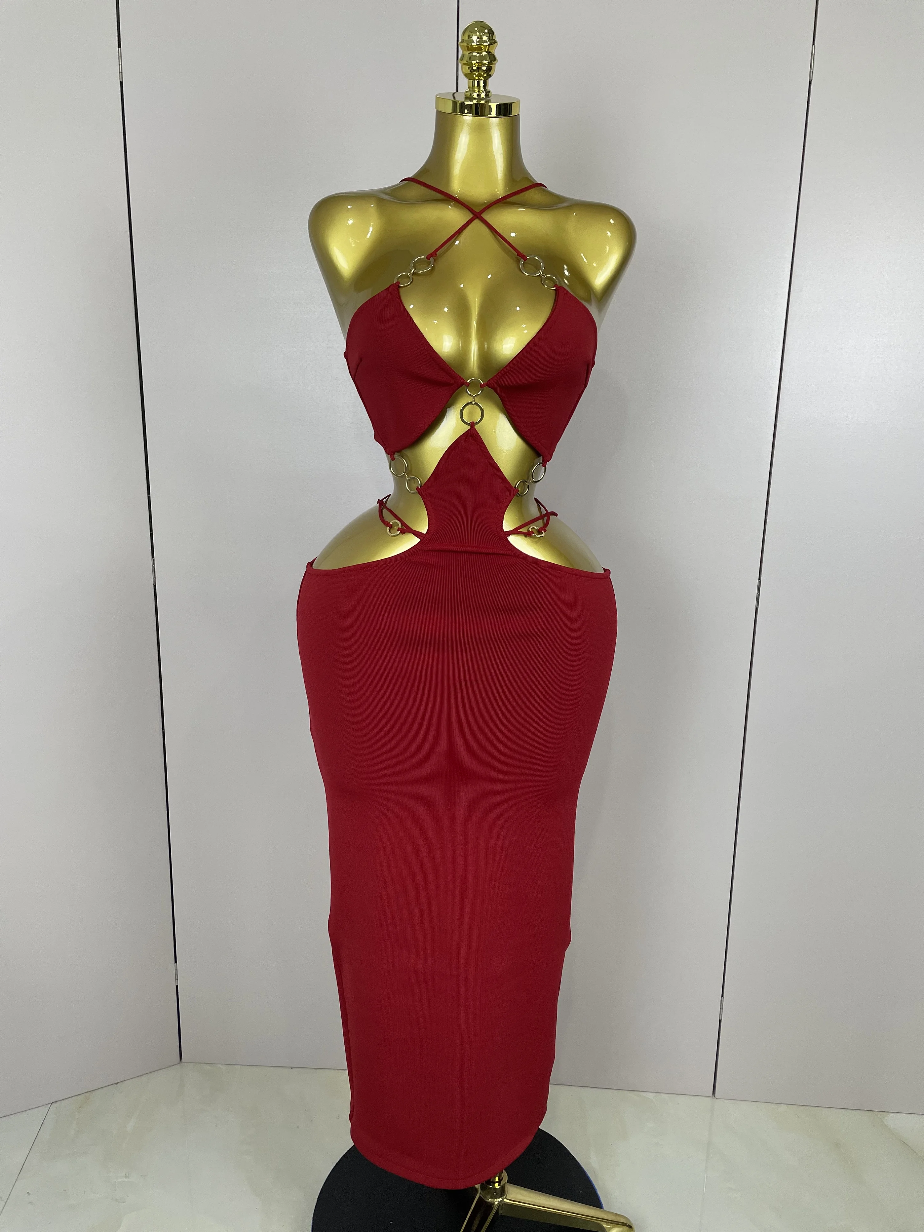 Sexy licou évider sans manches noir rouge moulante longue robe de pansement 2025 femmes célébrer élé