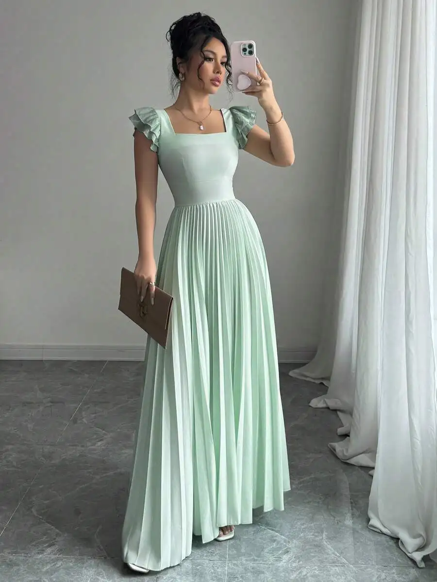 Robe maxi élégante à col carré vert menthe, manches à volants et plissée