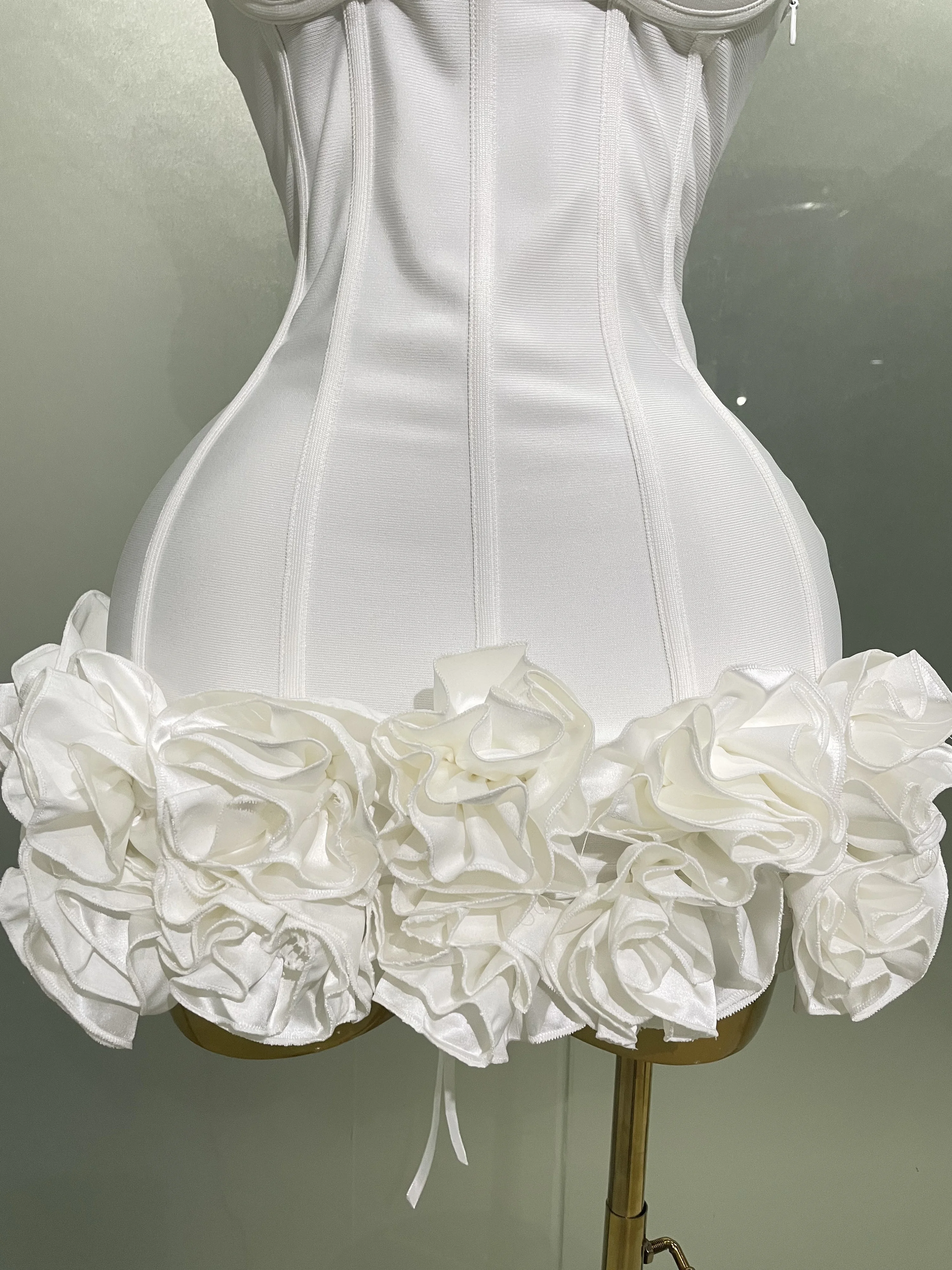 Robe de soirée à bandes pour femmes, sans bretelles, moulante, fleurs, Mini célébrité, Sexy, robes d