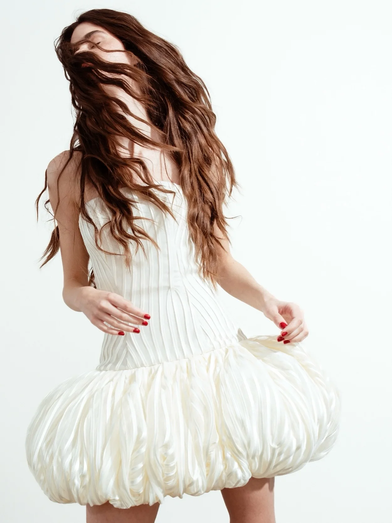 Nouvelle Robe Courte Blanche Plissée sans Bretelles pour Femme 2026, Robe de Cocktail à Ourlet Bulle