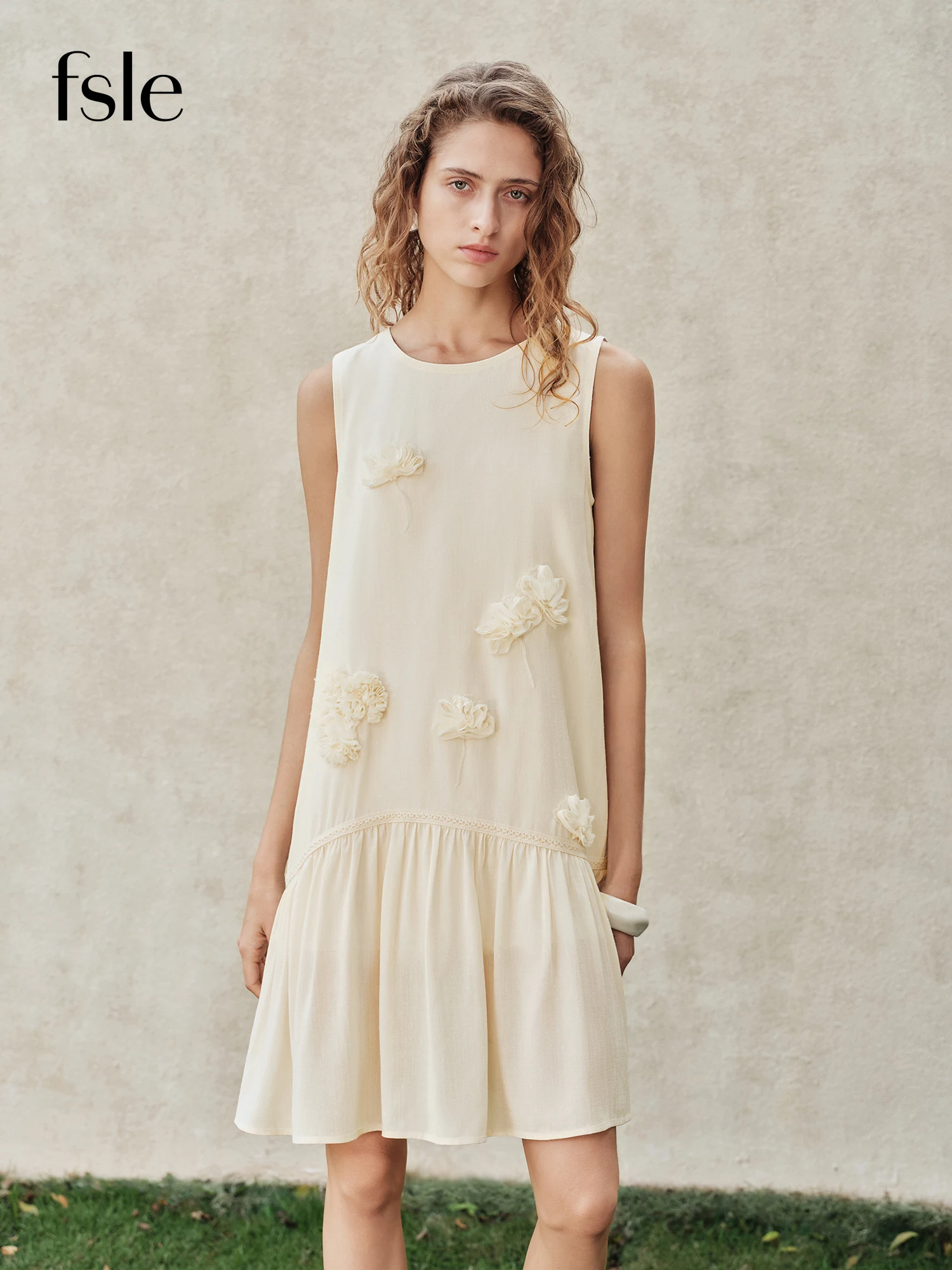 FSLE 【Série Premium】 Robe mini sans manches exquise perlée à la main pour femme, chic, élégante, pou