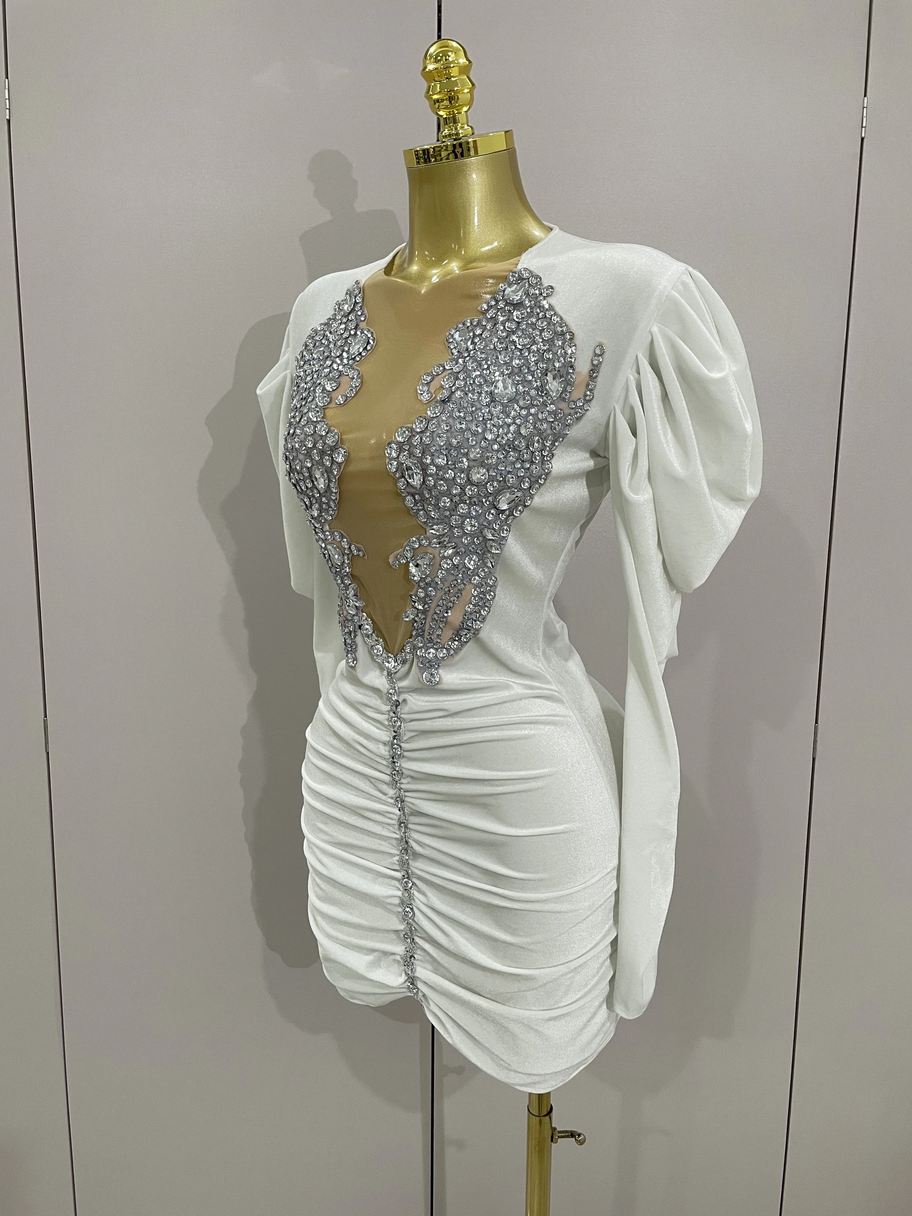 Robe courte de luxe en velours blanc pour femmes, cristaux scintillants, maille Sexy, élégante, robe