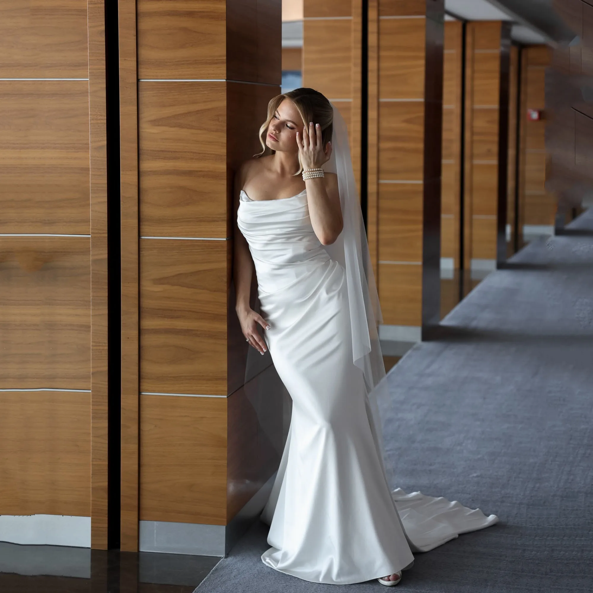Robes de mariée minimalistes et simples, robes de mariée sirène en satin, robes de mariée sans manch