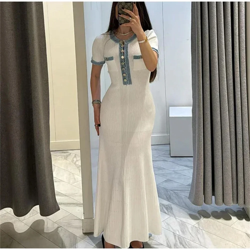 Robe Maxi en tricot pour femmes, élégante, contrastée, Chic, col rond, manches courtes, boutons méta