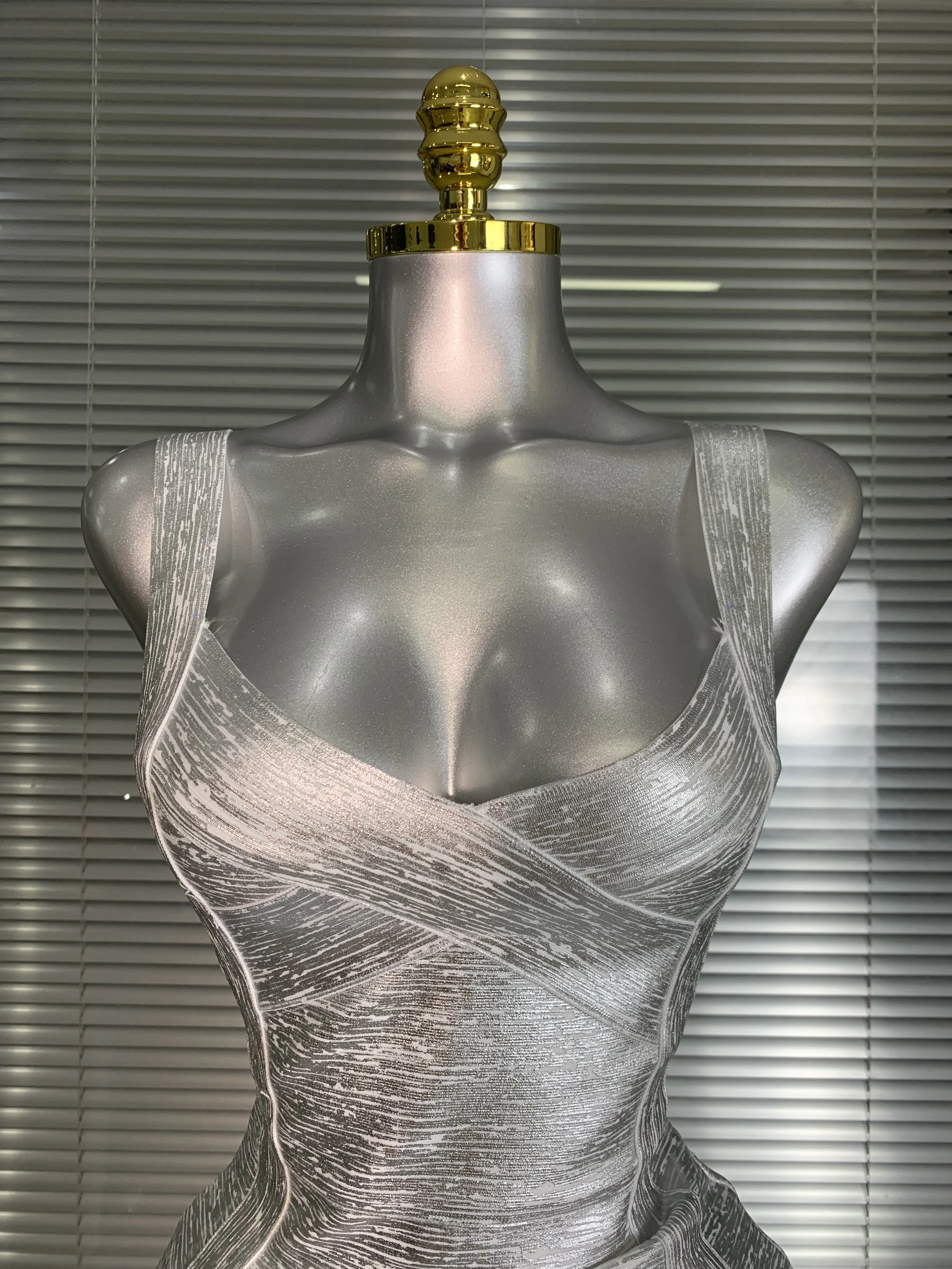 Robe à bandes moulante pour femmes, flambant neuf, Sexy, bronzante, argent, célébrité, mode, rue, ro