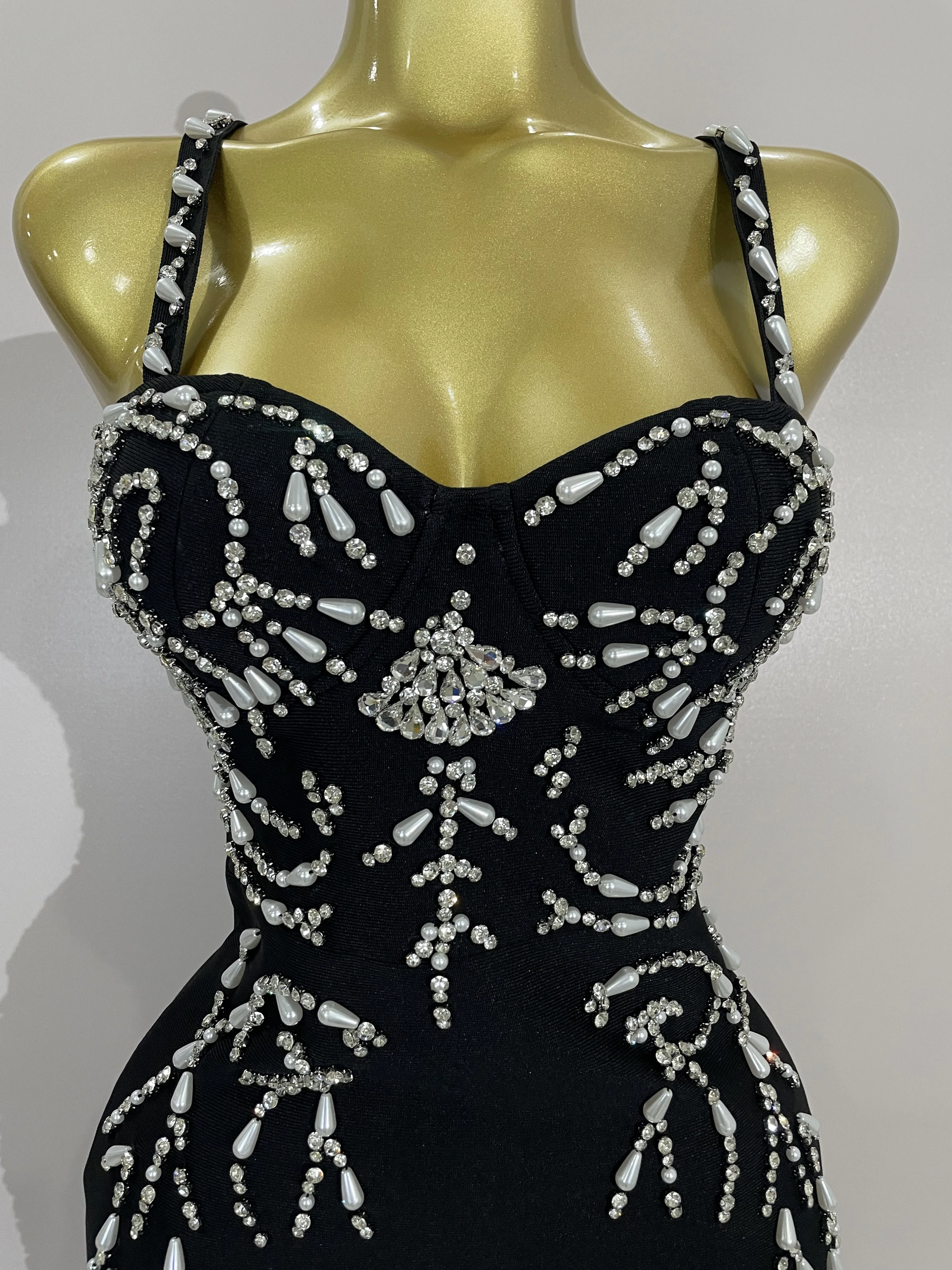 2025 Nouveau Sexy Dos Nu Noir Perles Longue Moulante Bandage Robe Femmes Célébrité Élégant Soirée Cl
