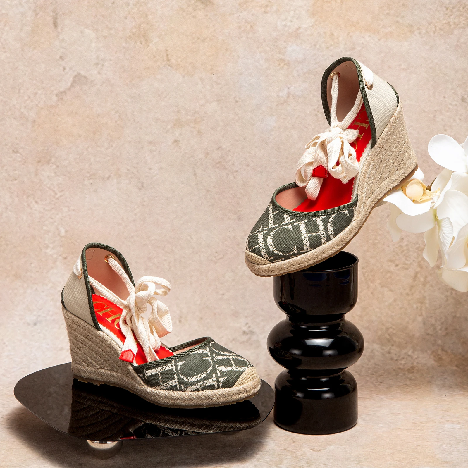 Sandales pour femmes 2025 nouvelles sandales à talons inclinés inférieurs en chanvre chaussures pour