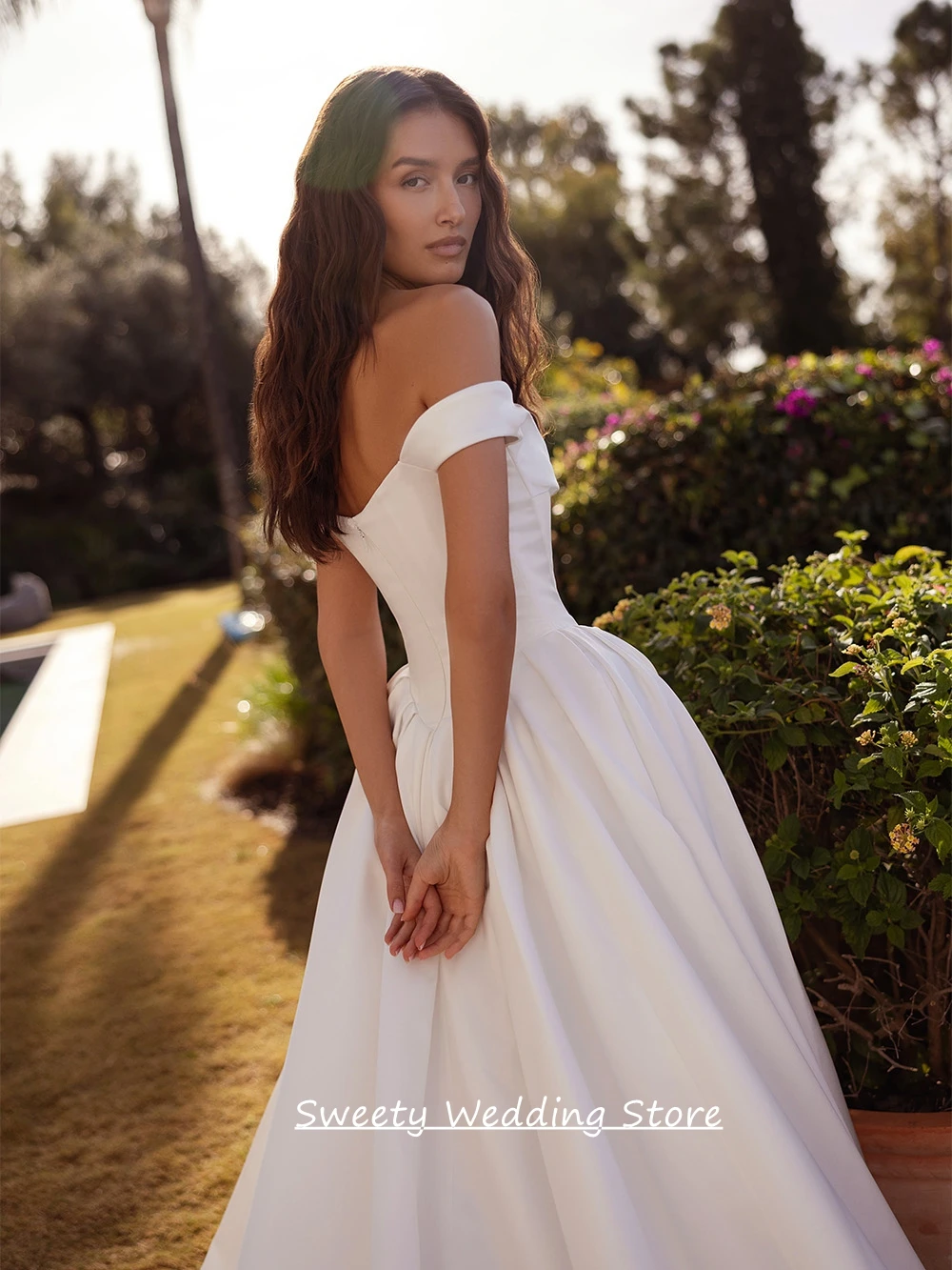 Robe de mariée personnalisée avec traîne
