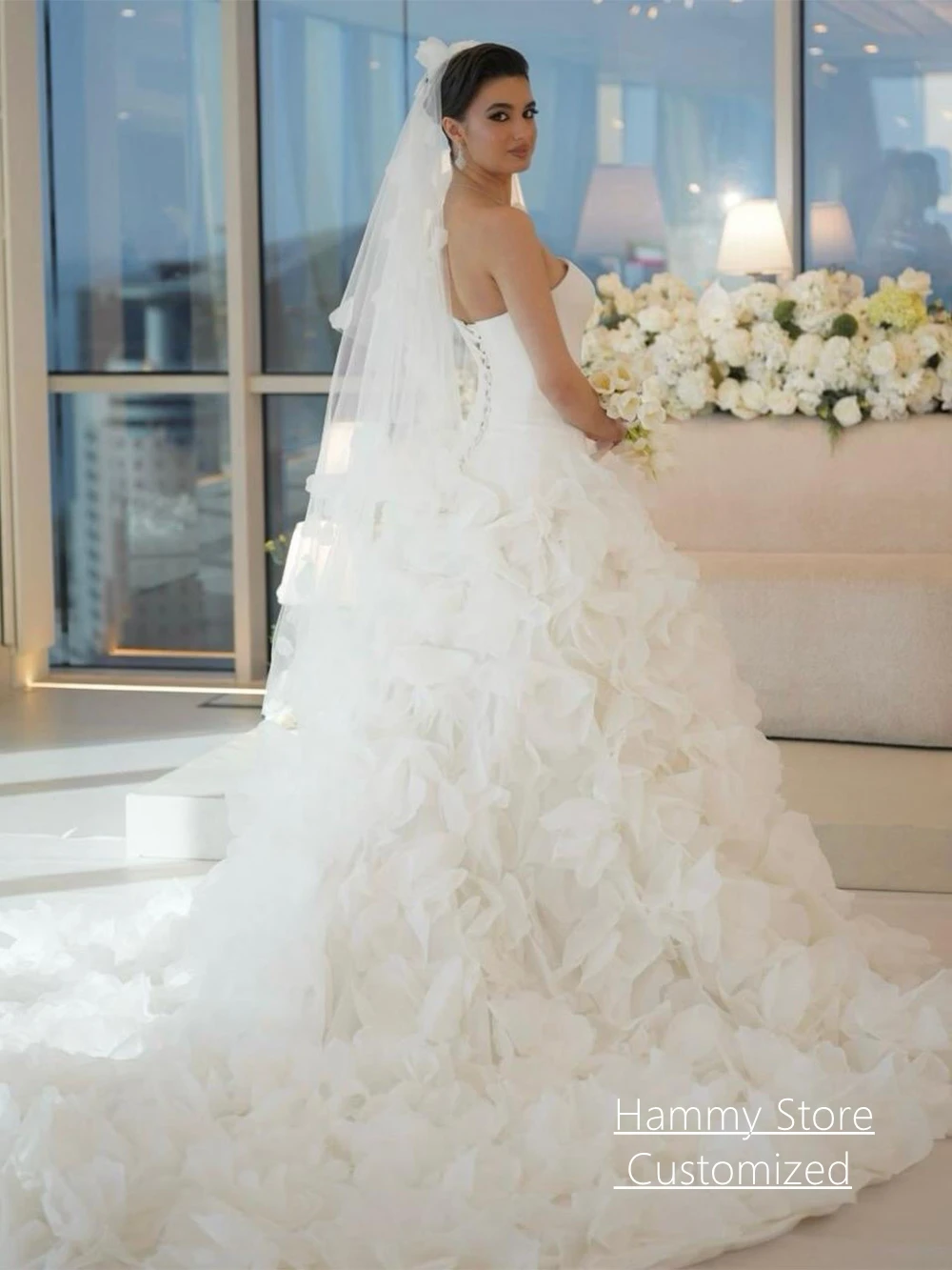 Robe de mariée personnalisée avec fleurs