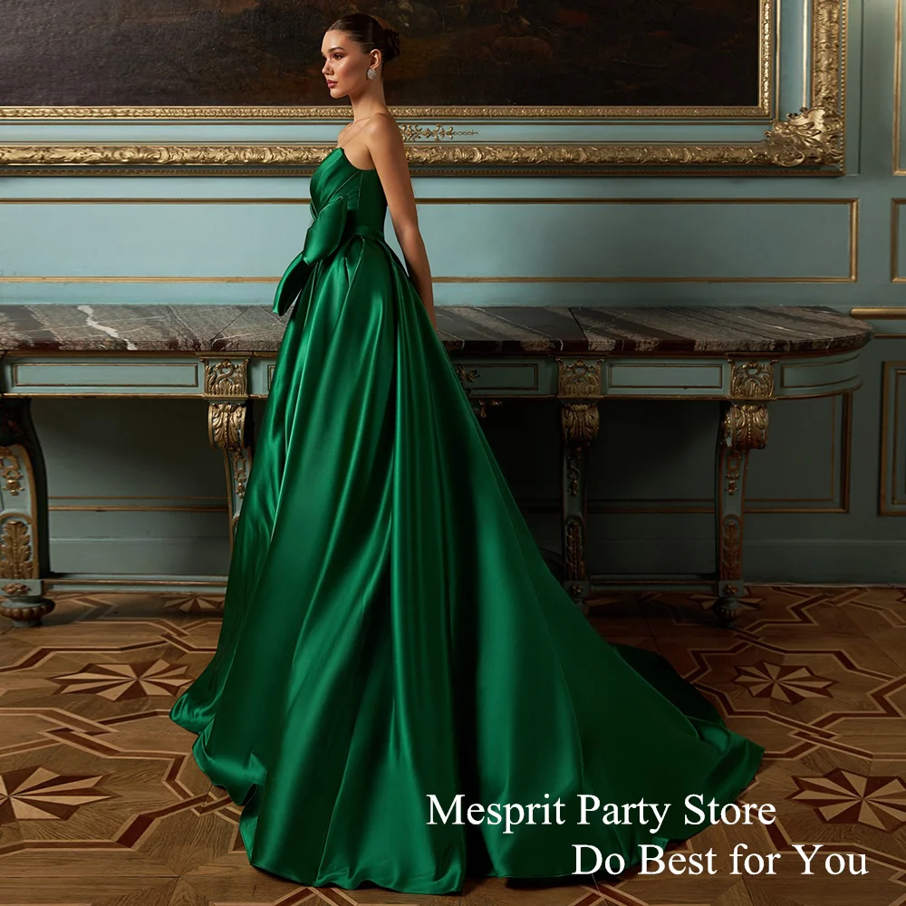 Robe de bal verte Sexy col en V perles pli arc une ligne Satin robes de soirée balayage Train dos nu