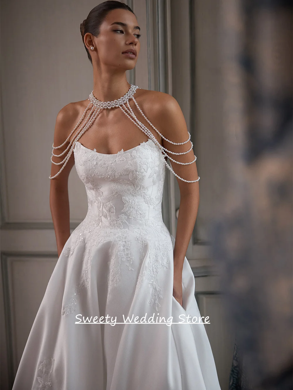 Robe de mariée moderne personnalisée avec perles