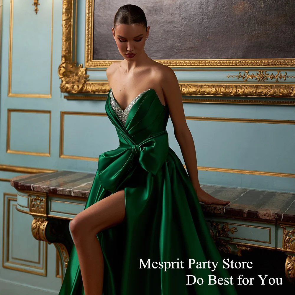 Robe de bal verte Sexy col en V perles pli arc une ligne Satin robes de soirée balayage Train dos nu