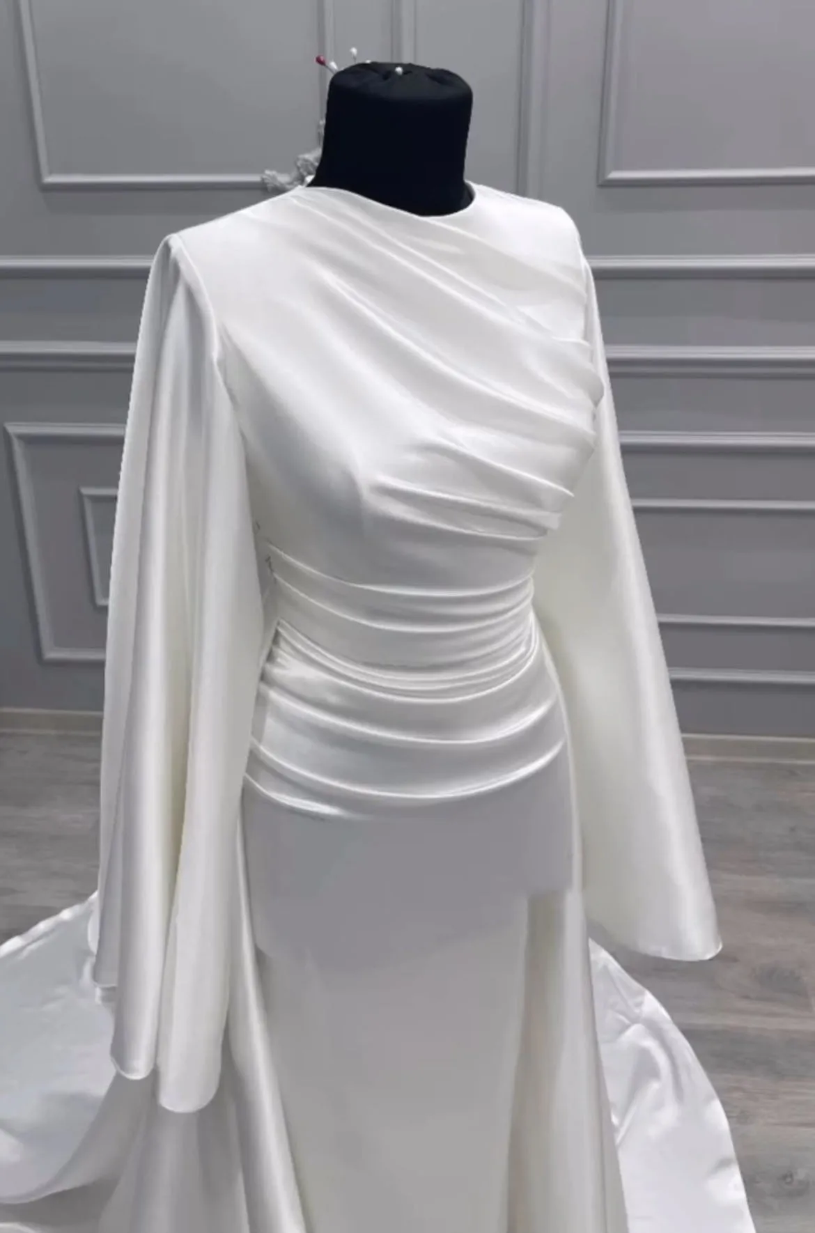 EPackage ale-Robe de Mariée Arabe en Satin