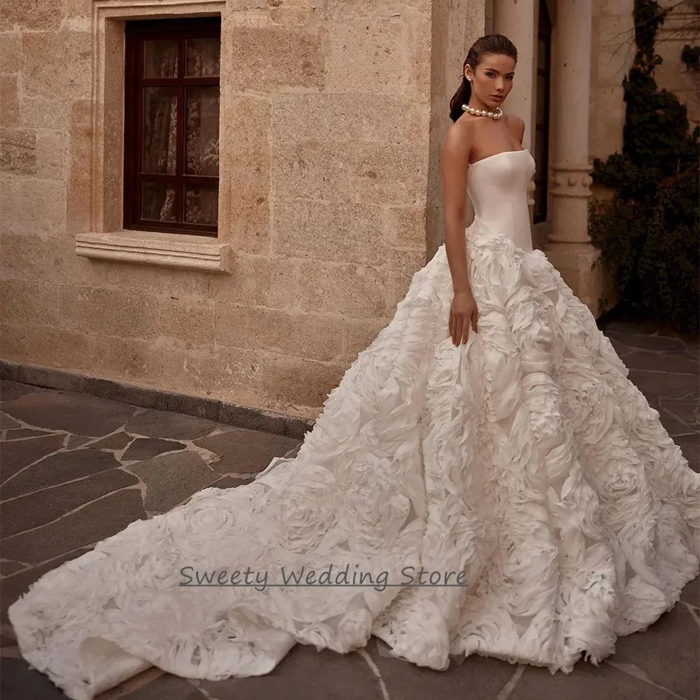 Magnifiques robes de mariée de bal personnalisées